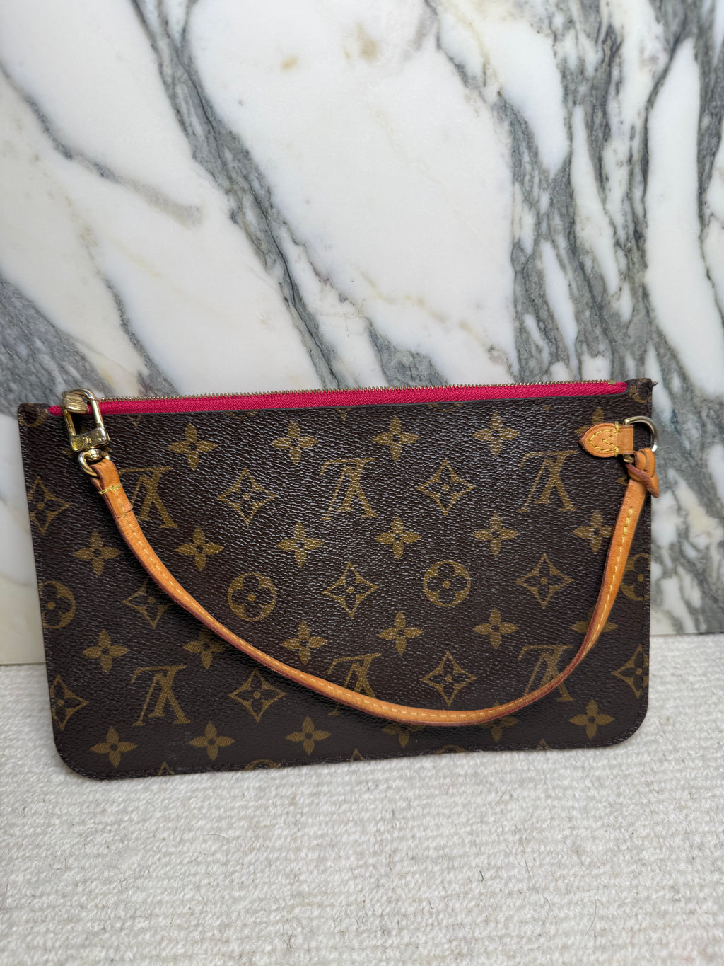 Louis Vuitton Monogram Neverfull Pouch