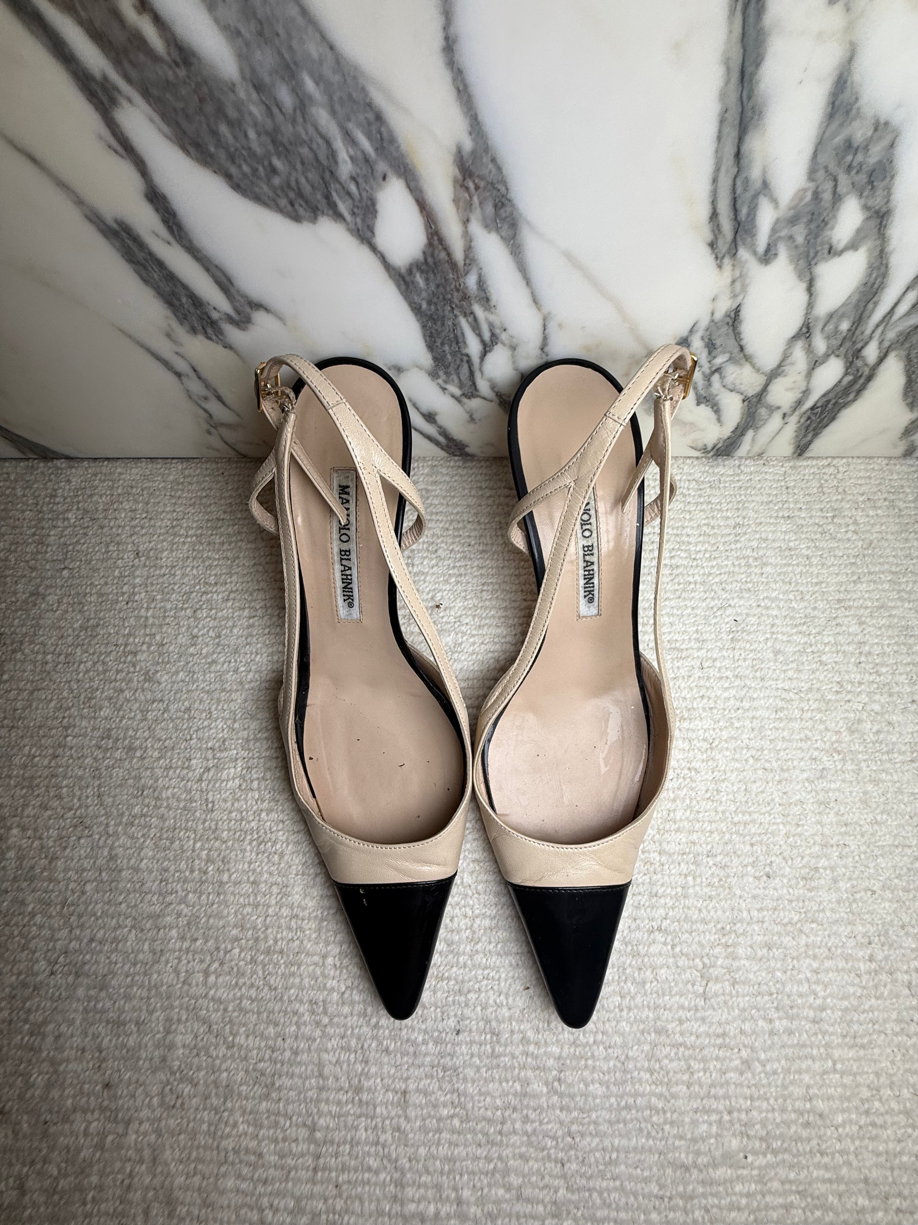 Manolo Blahnik, 2 Toned Sling Back, 38.5