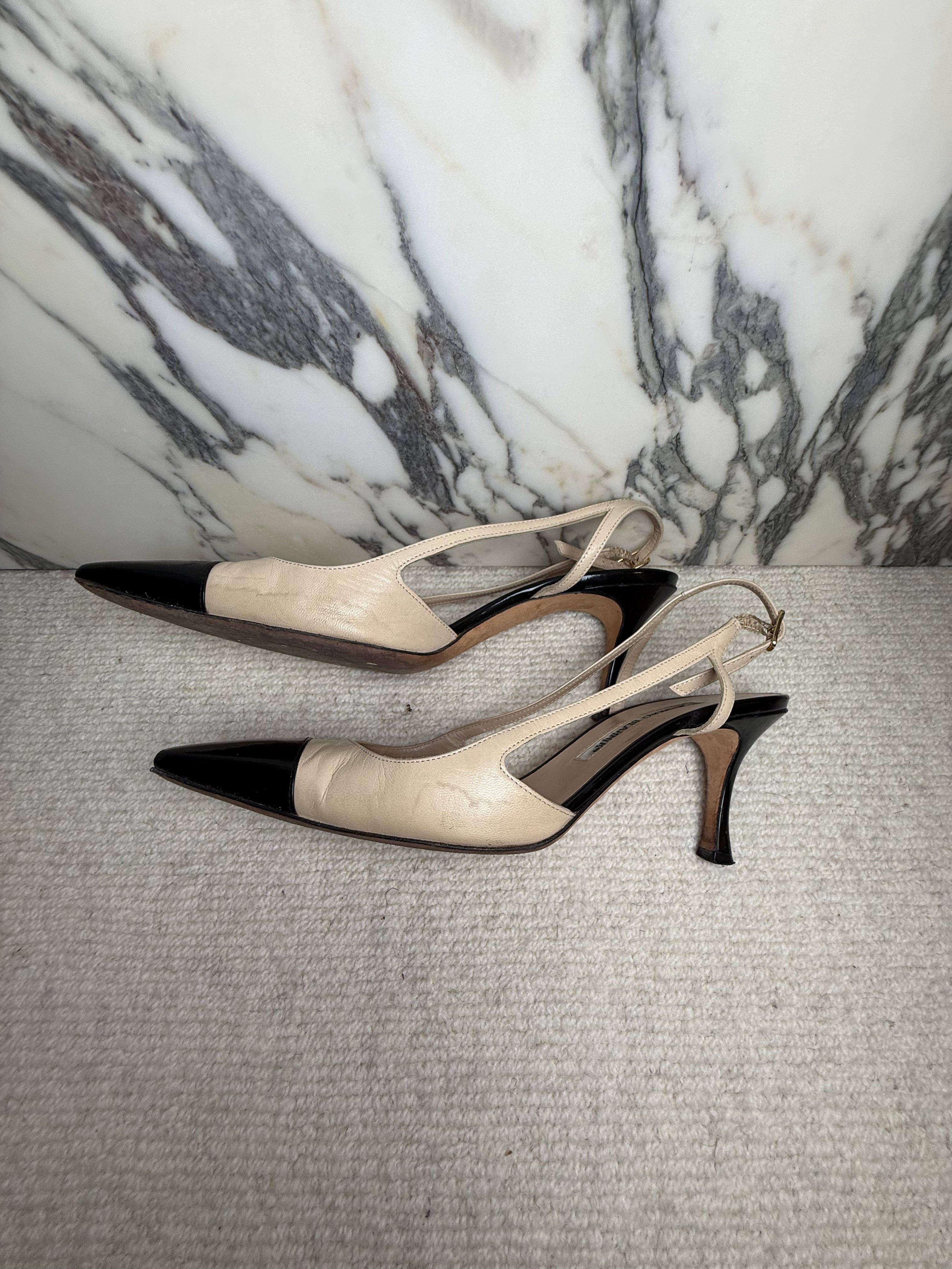Manolo Blahnik, 2 Toned Sling Back, 38.5